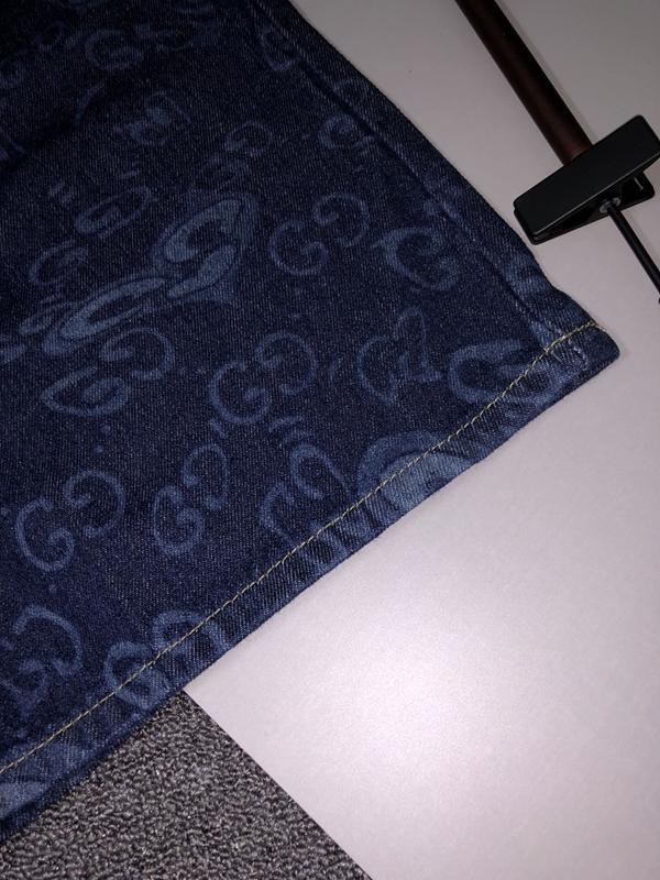 ブランドハーフパンツ素材ディテール